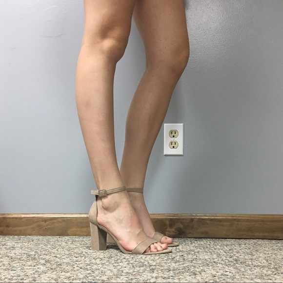 jcpenney Shoes - Nude homecoming heels size 8.5